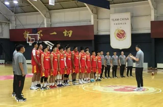 如何通过模拟比赛环境提高篮板实战能力?_1